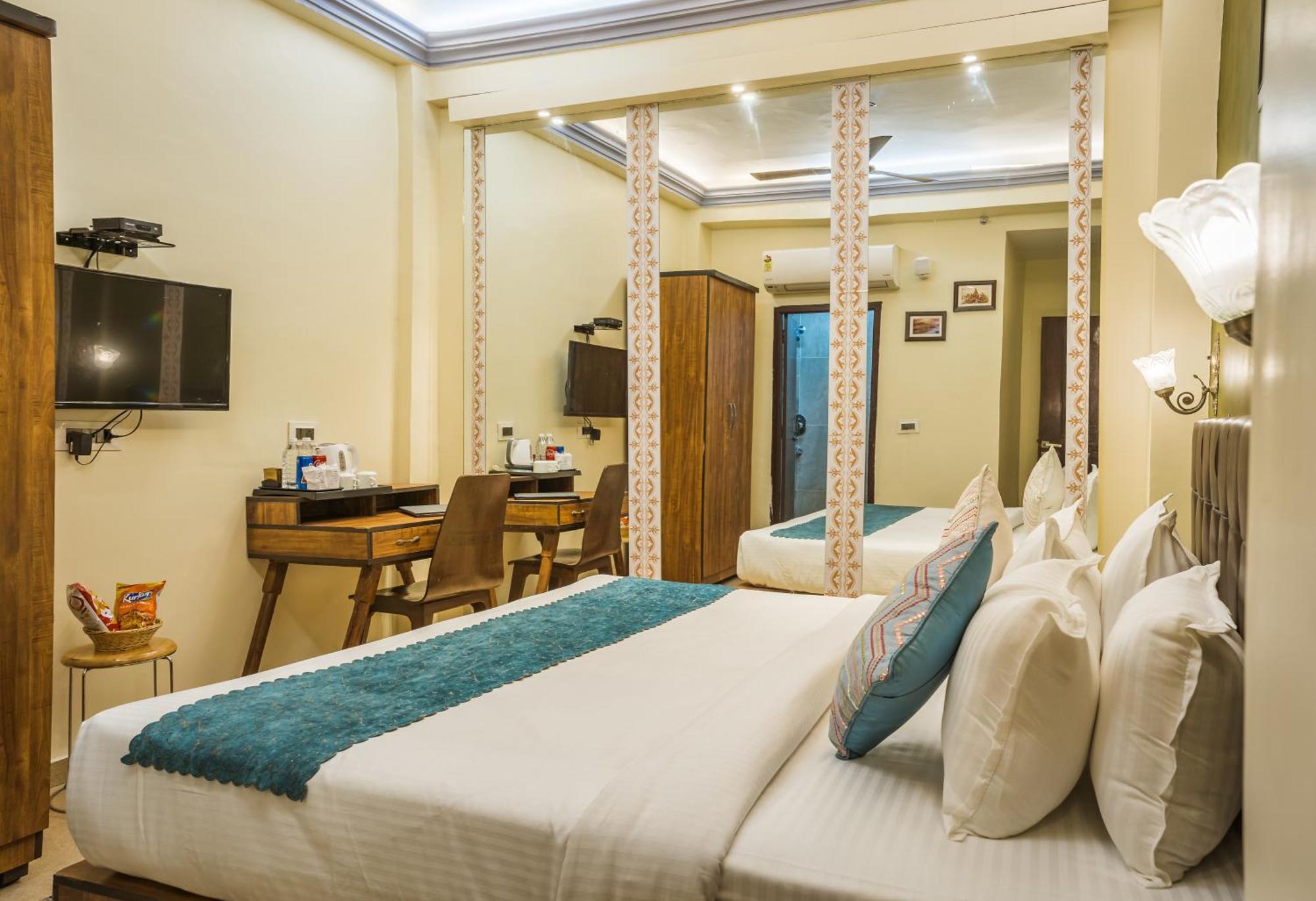 Tripli Hotels Silver Shine Varanasi Luaran gambar