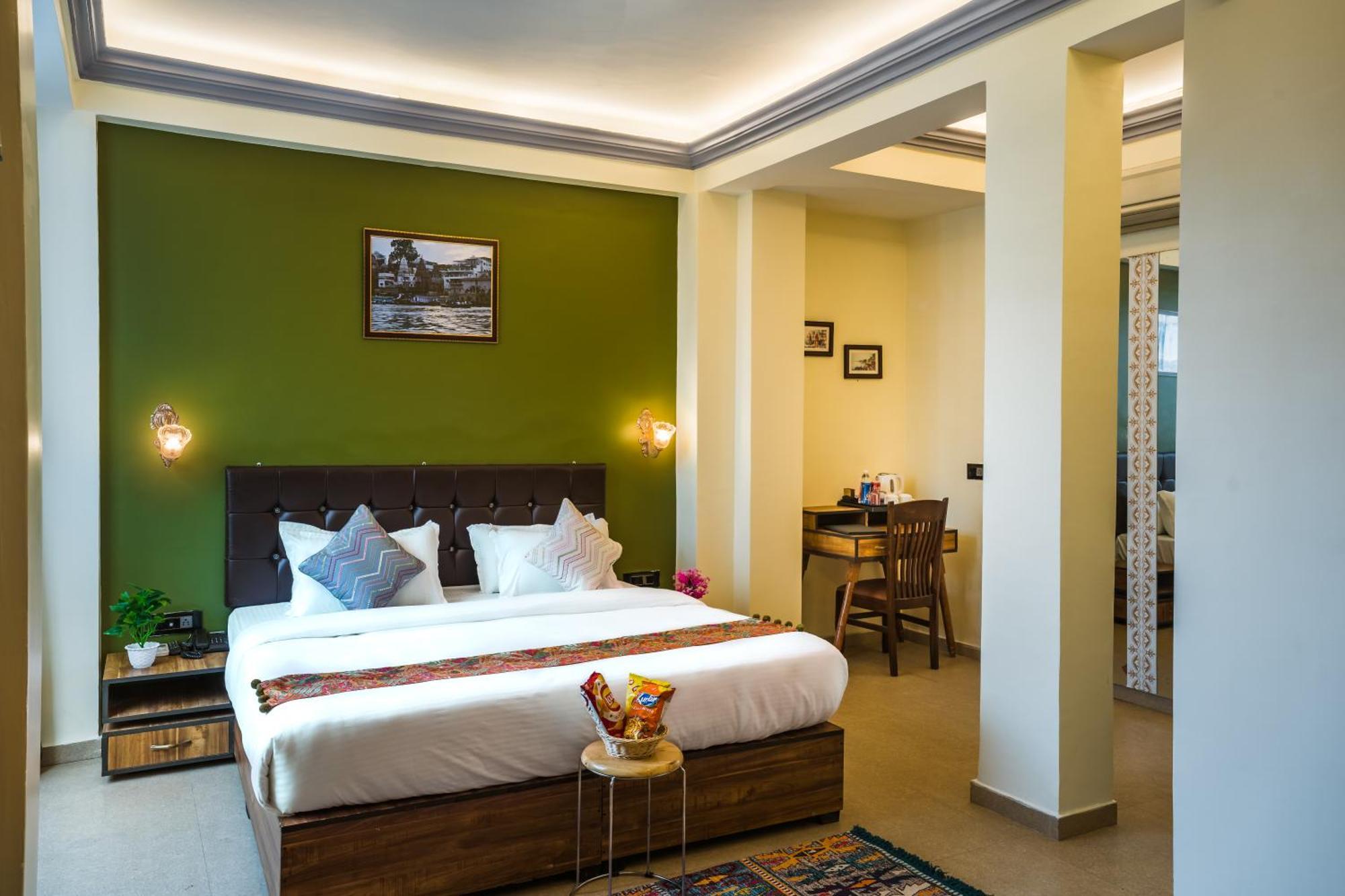 Tripli Hotels Silver Shine Varanasi Luaran gambar