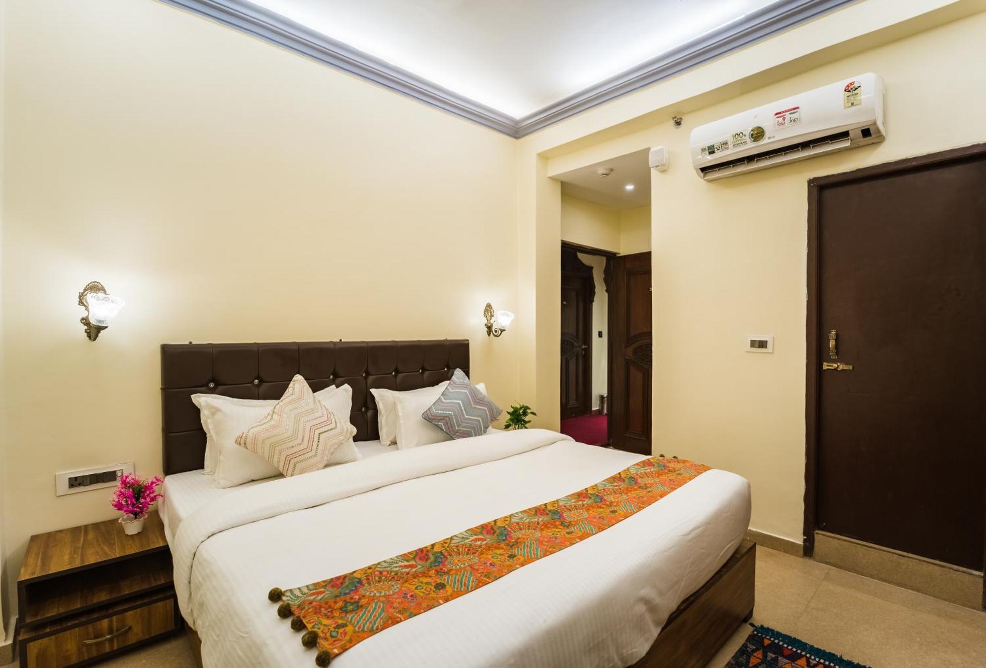 Tripli Hotels Silver Shine Varanasi Luaran gambar